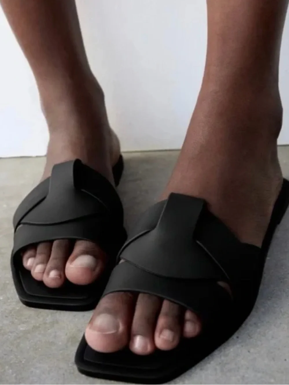 Zara Black Square-Toe Slide Sandals - Picture 3 of 3